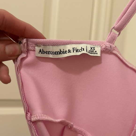 EUC Abercrombie and Fitch Light Pink Fitted Dress - Picture 5 of 6